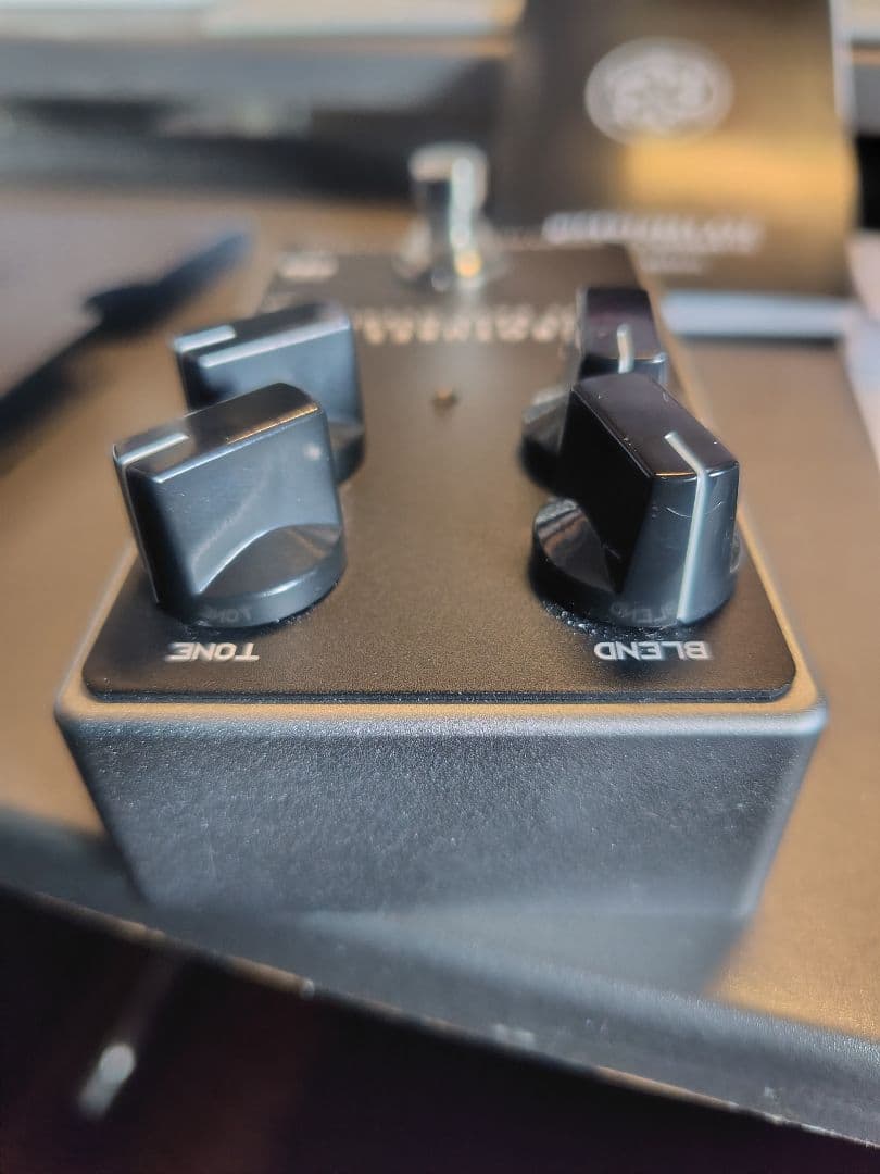 【美品】DARKGLASS　B3K v2 ベースオーバードライブ