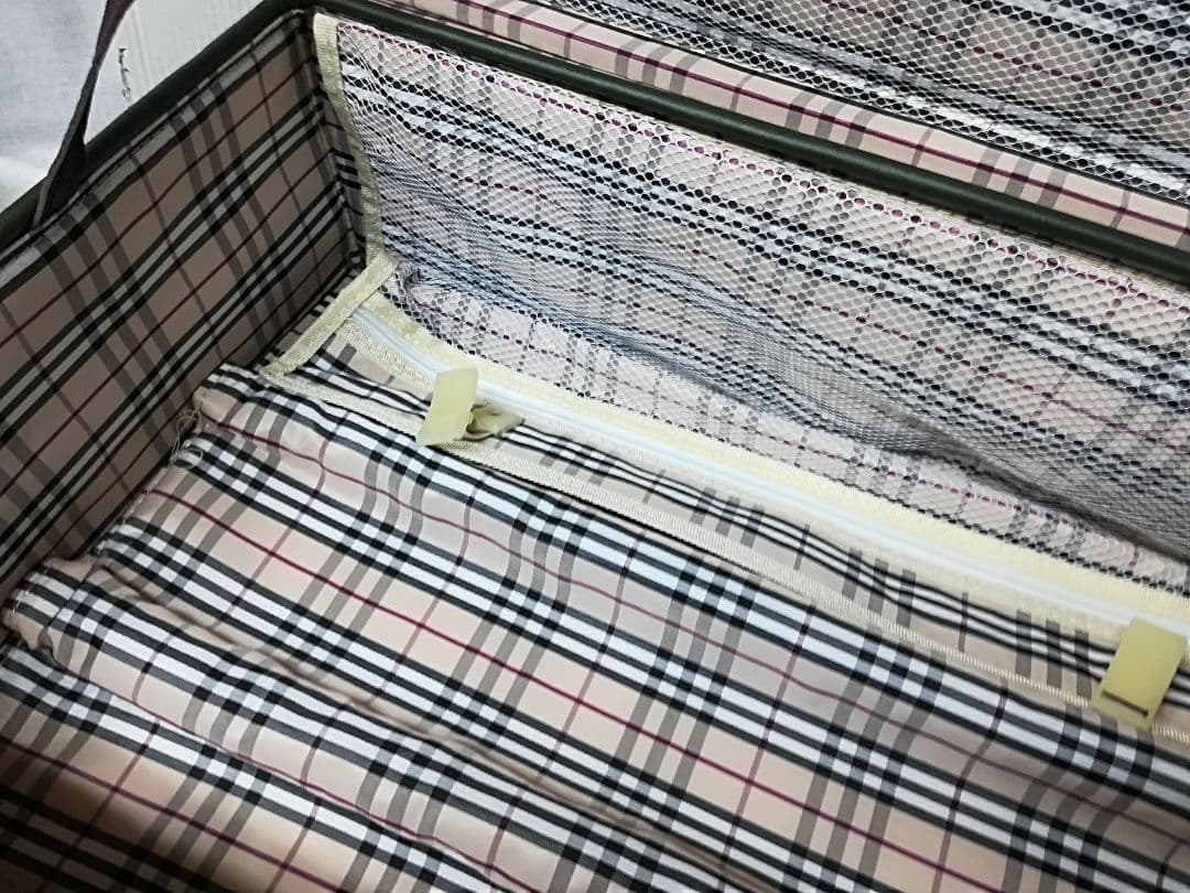 キャリーケース旅行カバン