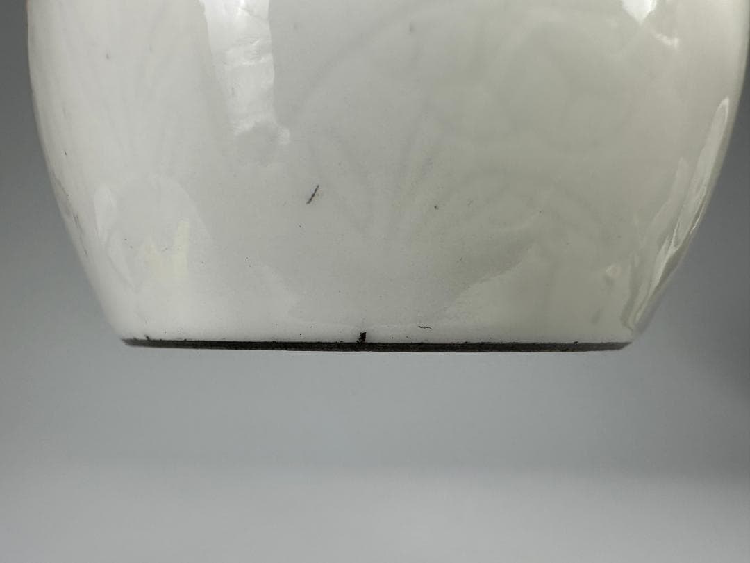 茶道具　白磁　暗刻花卉文小壺　茶入　茶壺　中国　唐物