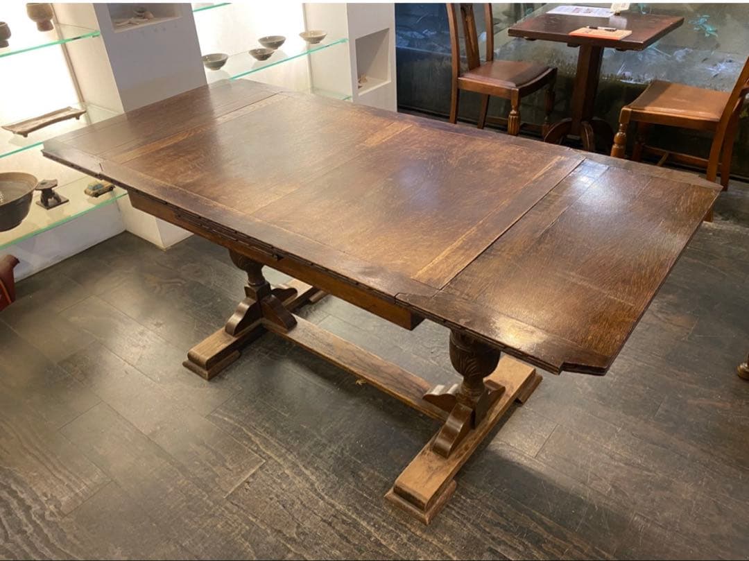 ドローリーフテーブル　　伸縮式テーブル　2月20日から3月10日までに配送予定。