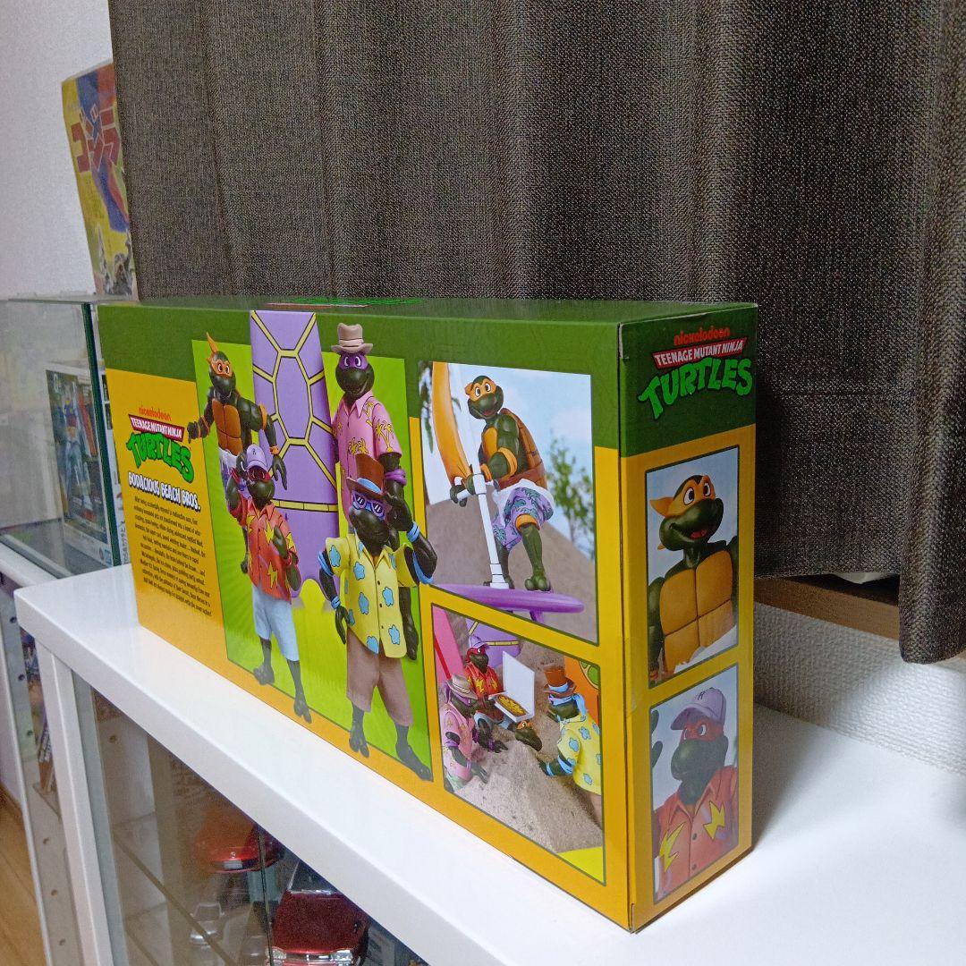 ネカ ミュータントタートルズ　コミコン限定　neca TMNT　フィギュア