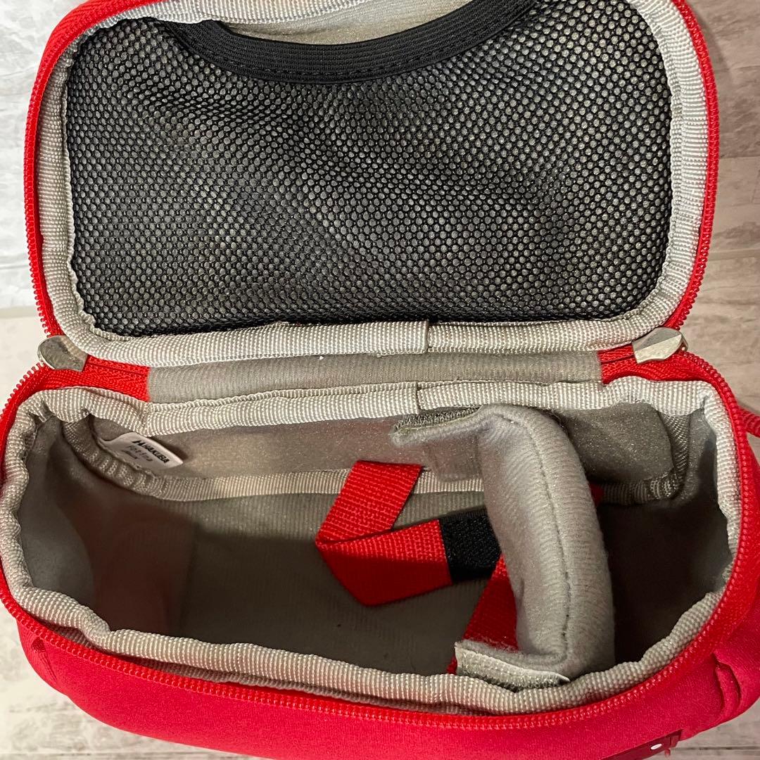 パナソニック HC-W585M ビデオカメラ ケース+予備バッテリー　３脚付