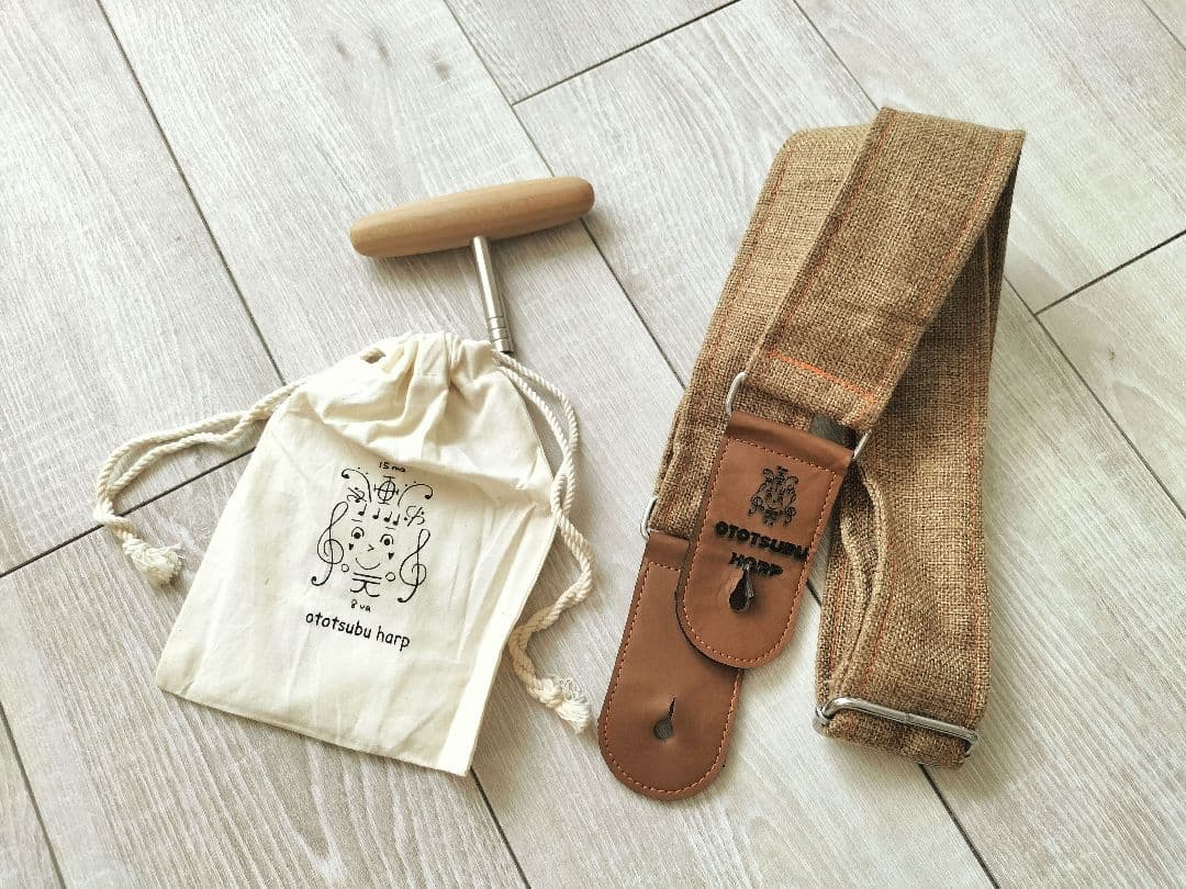 人気のおとつぶハープ　木製　15弦ミニハープ