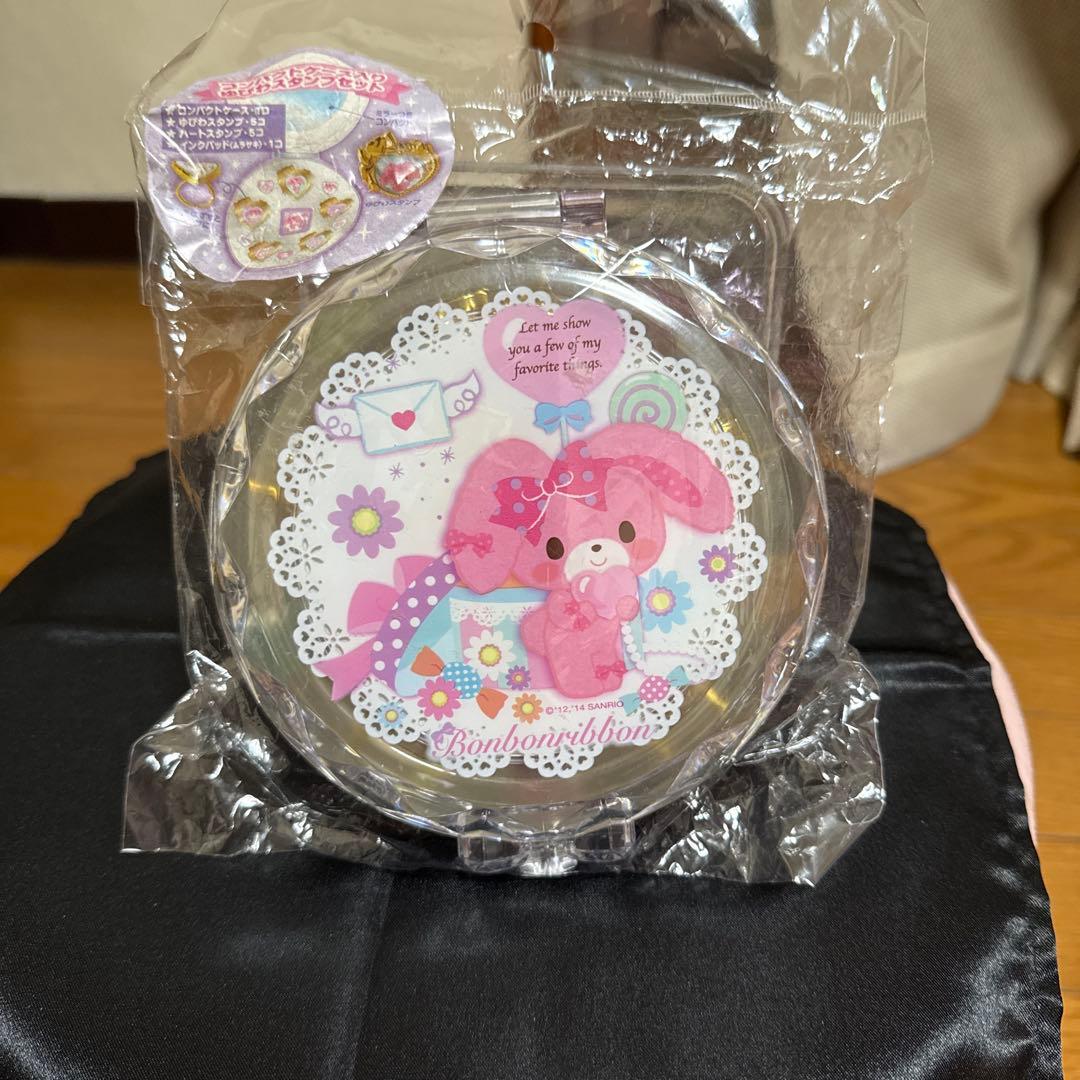 ⭐️サンリオ⭐️ボンボンリボン コンパクトケース入りゆびわスタンプセット激レア