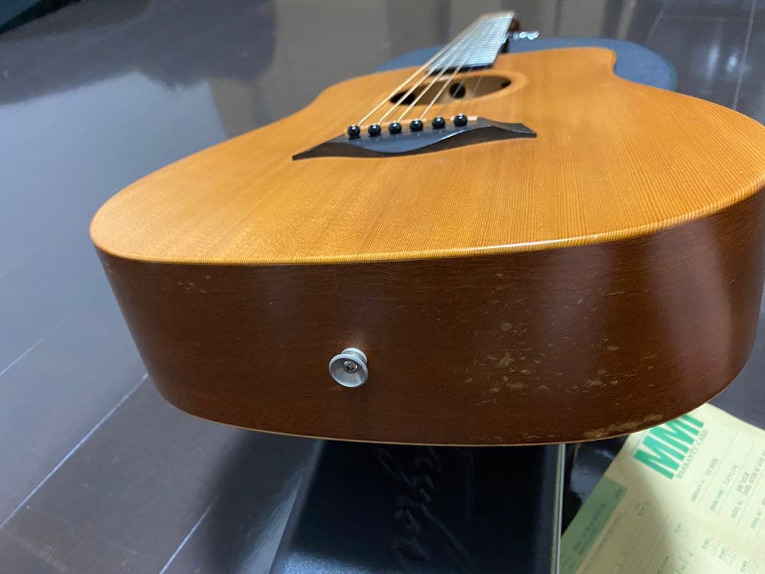 アコースティックギター　Taylor