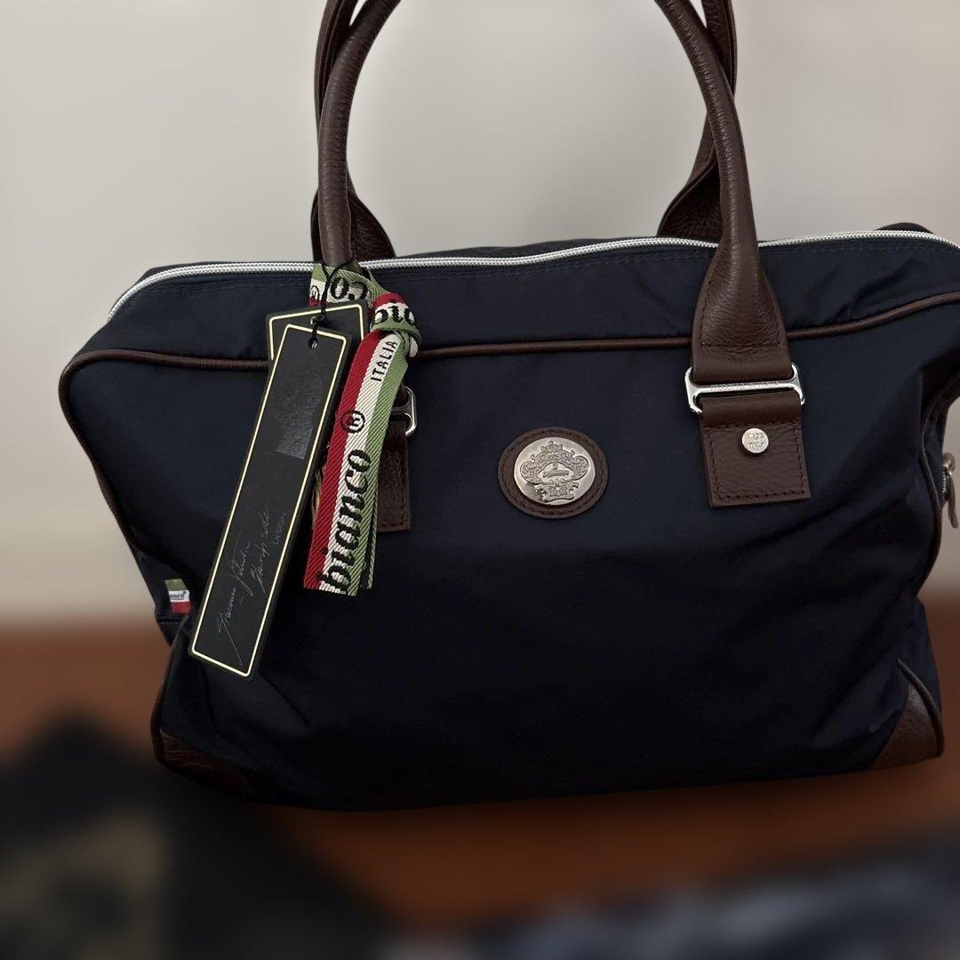 ネイビー ビジネスバッグ ナイロン製　オロビアンコ