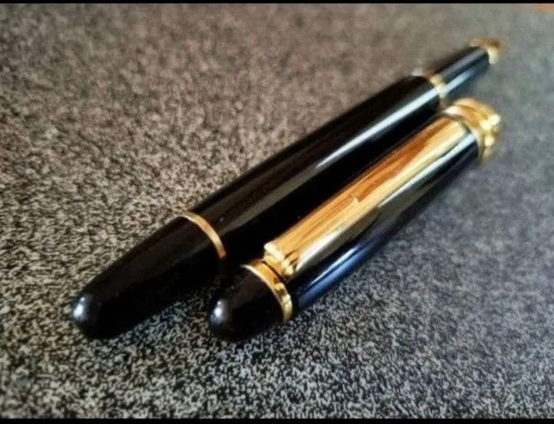 高級マイスターゴールド 163 ローラーボール　キャップ式ボールペン　ギフト m