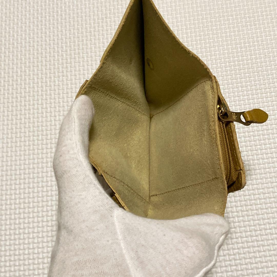 ・極美品　IL BISONTE　レザートリフォールドウォレット　カリーイエロー