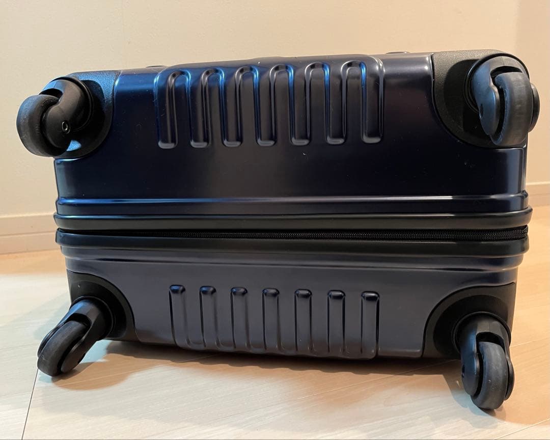 新品 ブリーフィング限定キャリーケーススーツケース60Lネイビー最終価格