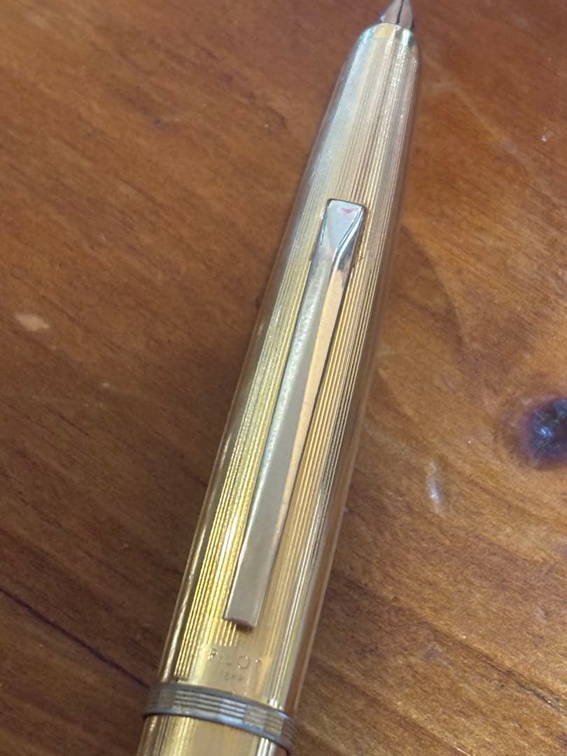 パイロット　回転式万年筆　キャップレス　18KP ヴィンテージ