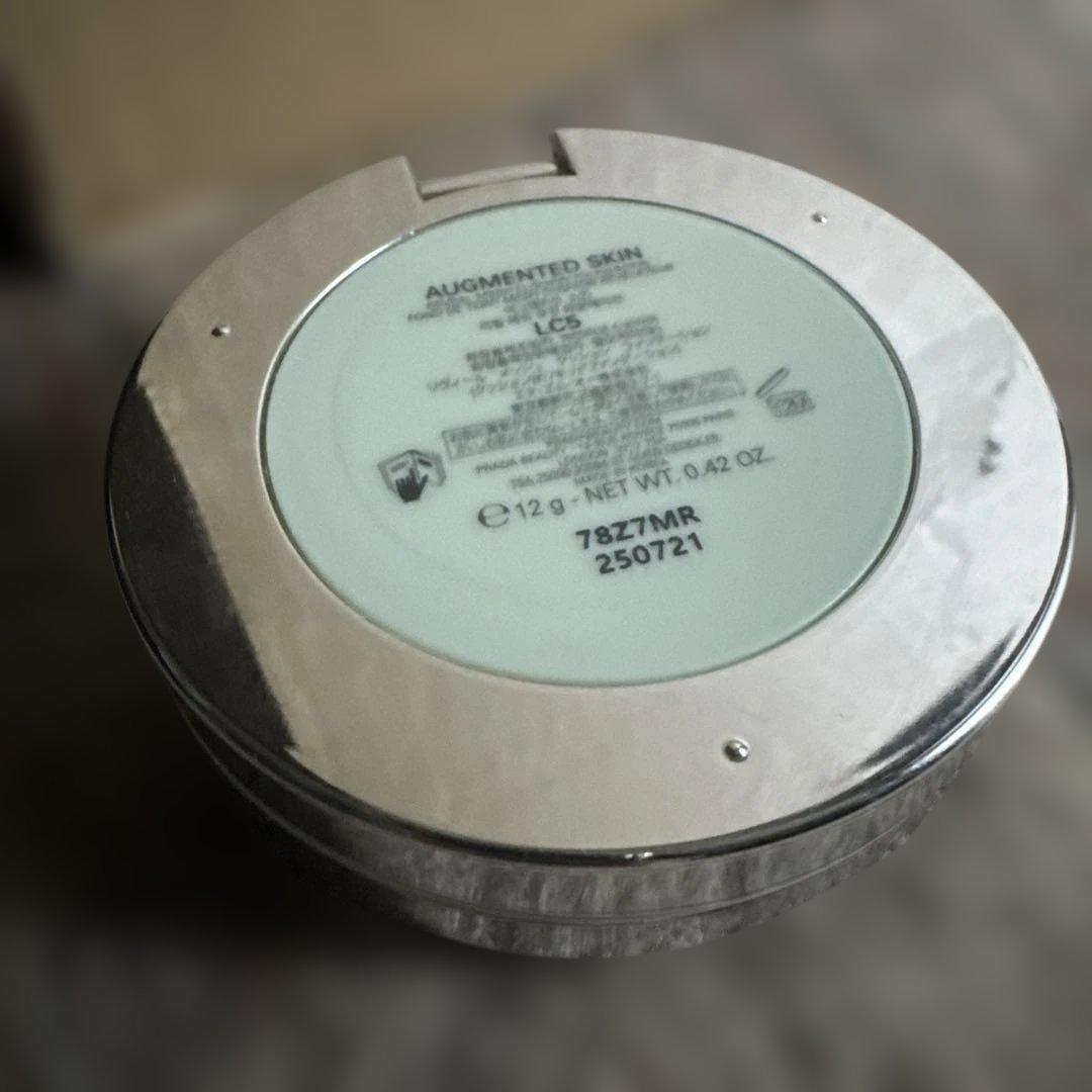 PRADA AUGMENTED SKIN クッションファンデーション 12g