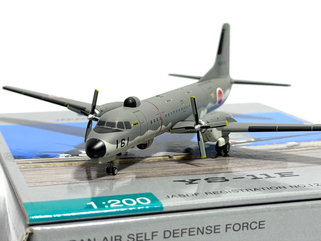 全日空商事 1/200 YS-11E 航空自衛隊 YS21151