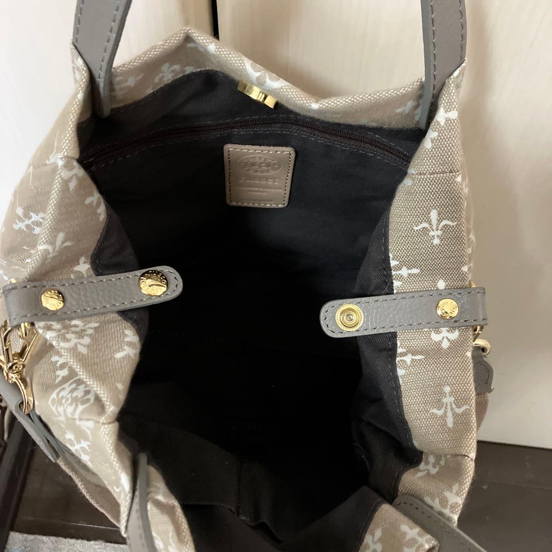 ラシット　2つのシルエットが楽しめる ショルダー付きトートバッグ