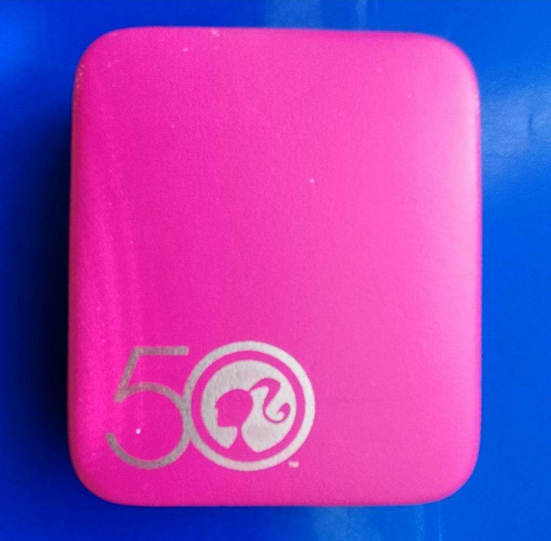 バービー50周年記念カラー1ドル銀貨（2009年ツバル）