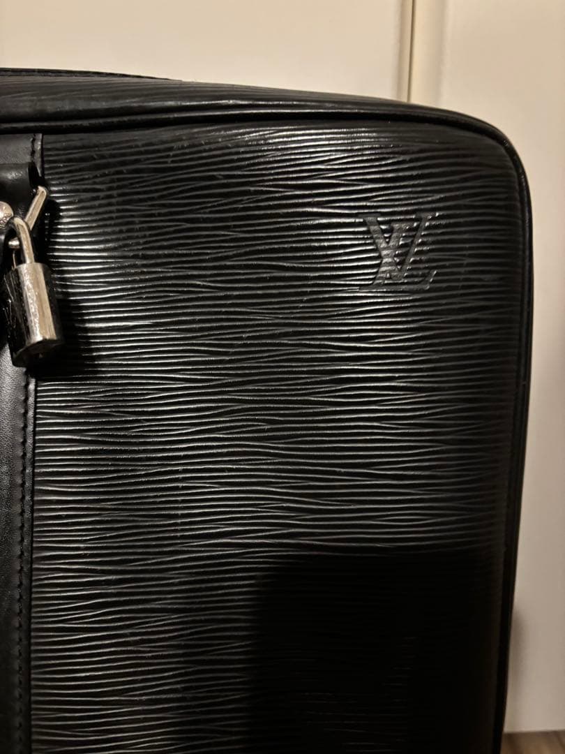 ルイヴィトン ビジネスバッグ エピ 正規品
