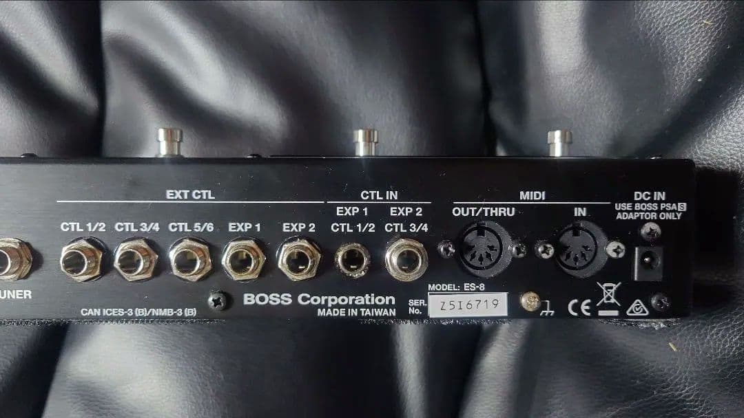 ギター BOSS ES-8