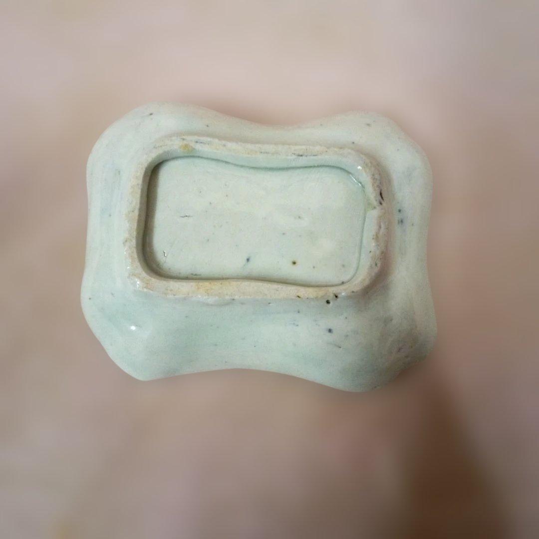 青豆になります、　古伊万里　古美術　骨董品