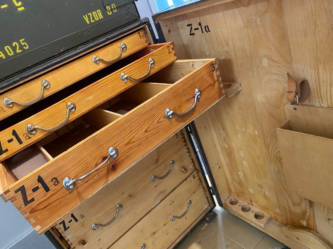 チェコスロバキア軍 メディカルキャビネット Vz.80（1980年代）