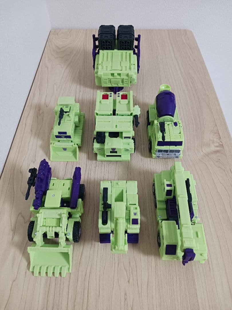 トランスフォーマー スタジオシリーズ ss86 デバステーター