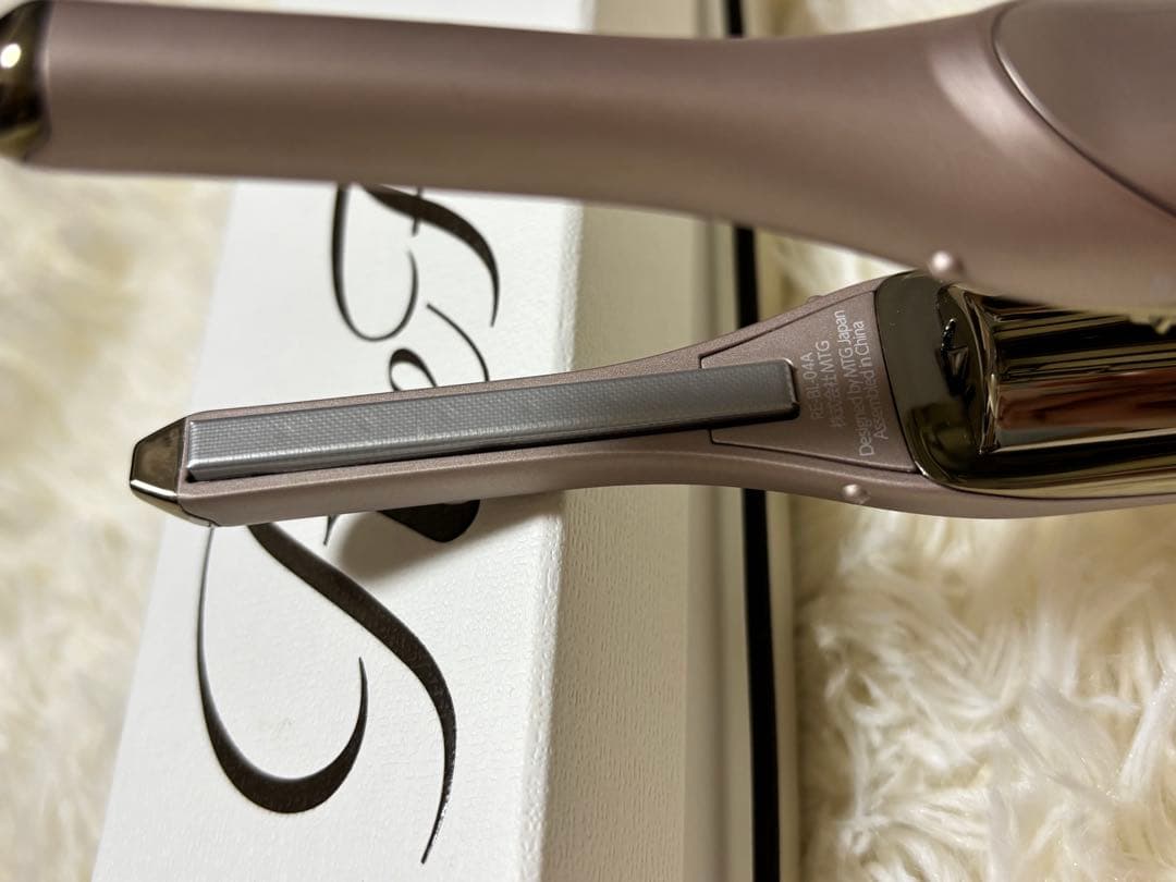 最終値下【美品&箱あり】ReFa フィンガーアイロン ST6 シャンパンゴールド