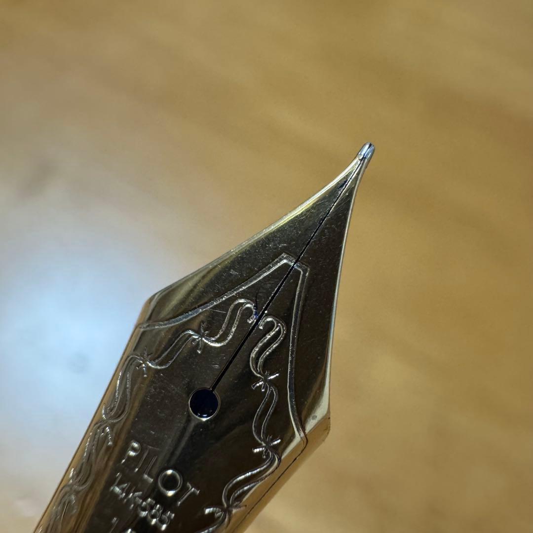 PILOT パイロット Custom カスタム 743 万年筆 14k F