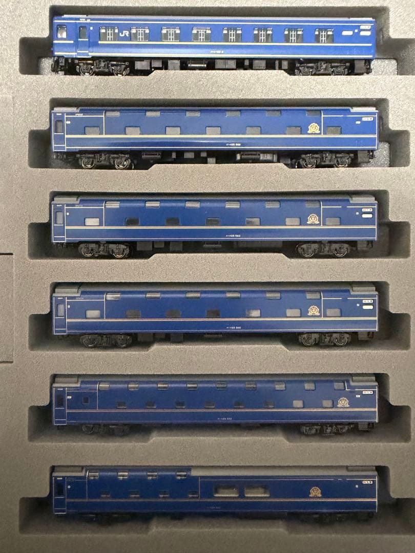 30%オフ中　KATO 北斗星デラックス編成 基本+増結セット