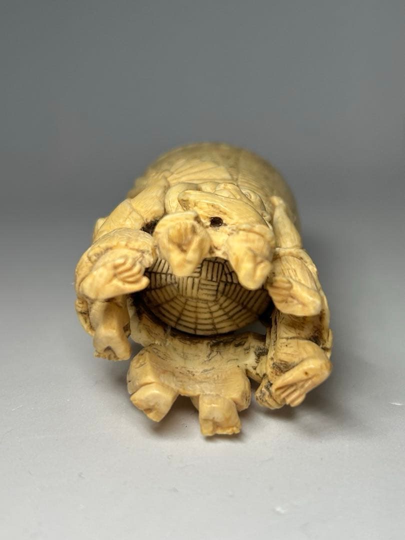 時代根付 猿 担桶 牙彫 天然素材 細密彫刻 古美術 48g