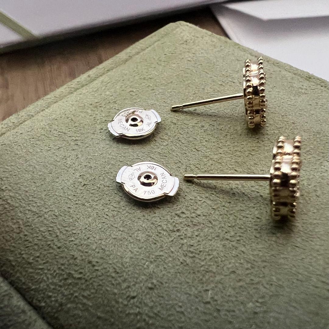 Van Cleef & Arpels スウィート アルハンブラ ピアス