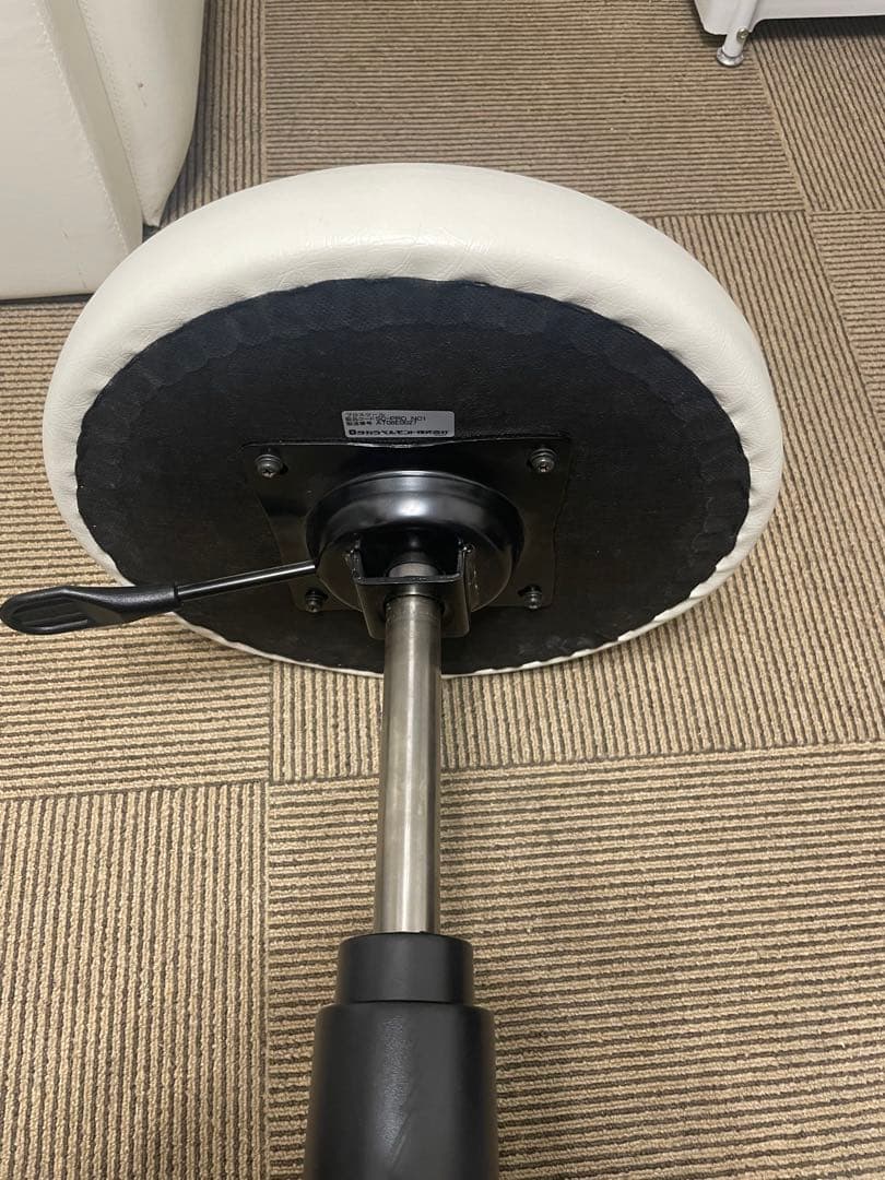 タカラベルモント　エステスツール ケイ(旧タイプ)　サロン　チェア　送料込み