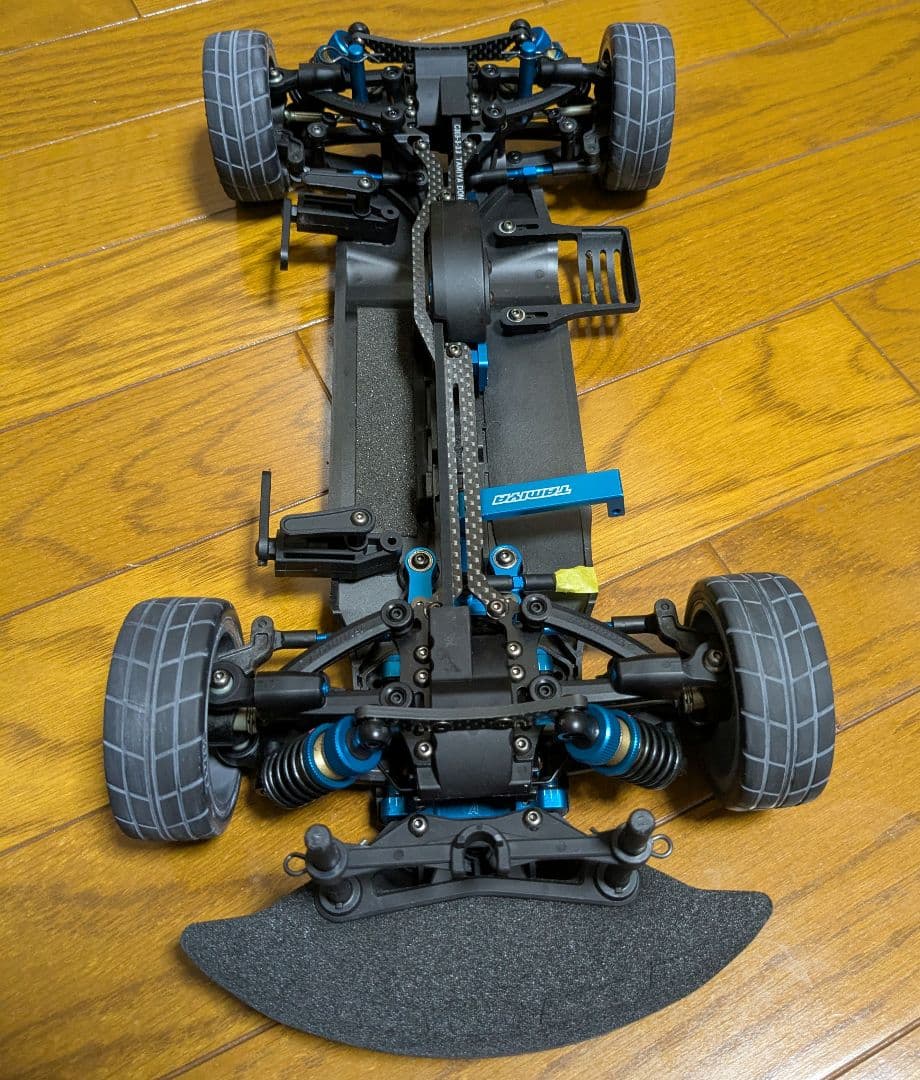 タミヤ　TA-08R シャーシキット