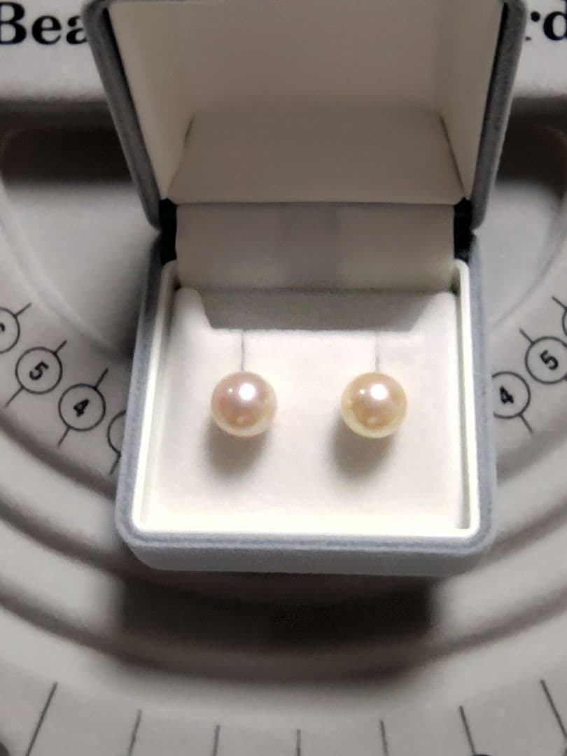 Nana　新品同様アコヤ真珠 k14wg ピアス 約8.5〜9mm