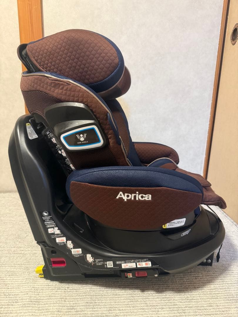 アップリカ フラディアグロウ ISOFIX360° セーフティーAB