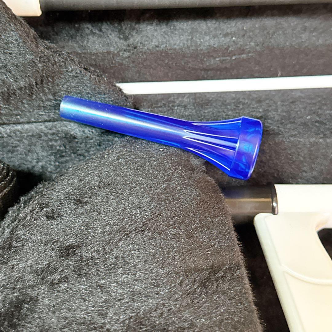 Jiggs pBone ホワイトトロンボーン プラスチック製 セミハードケース付
