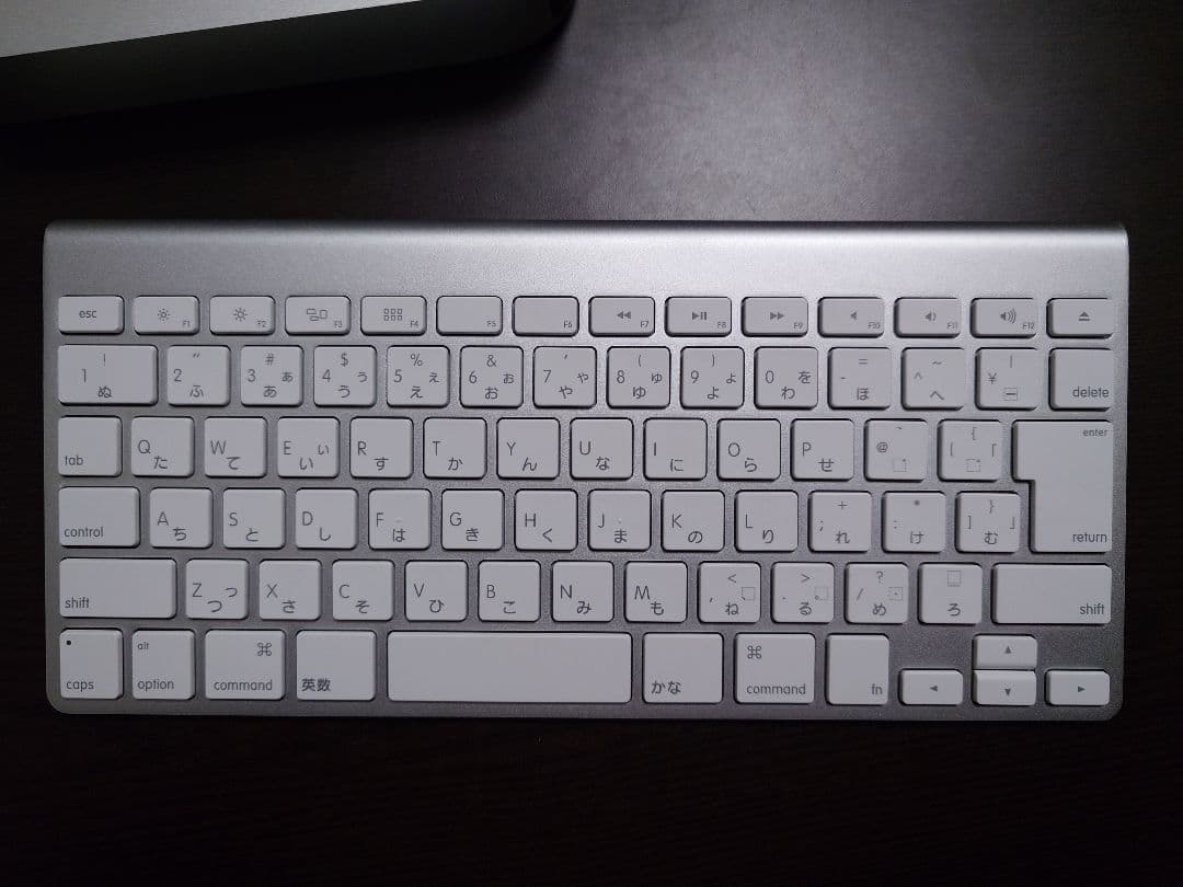 Mac mini Server (Mid 2011)と純正キーボード