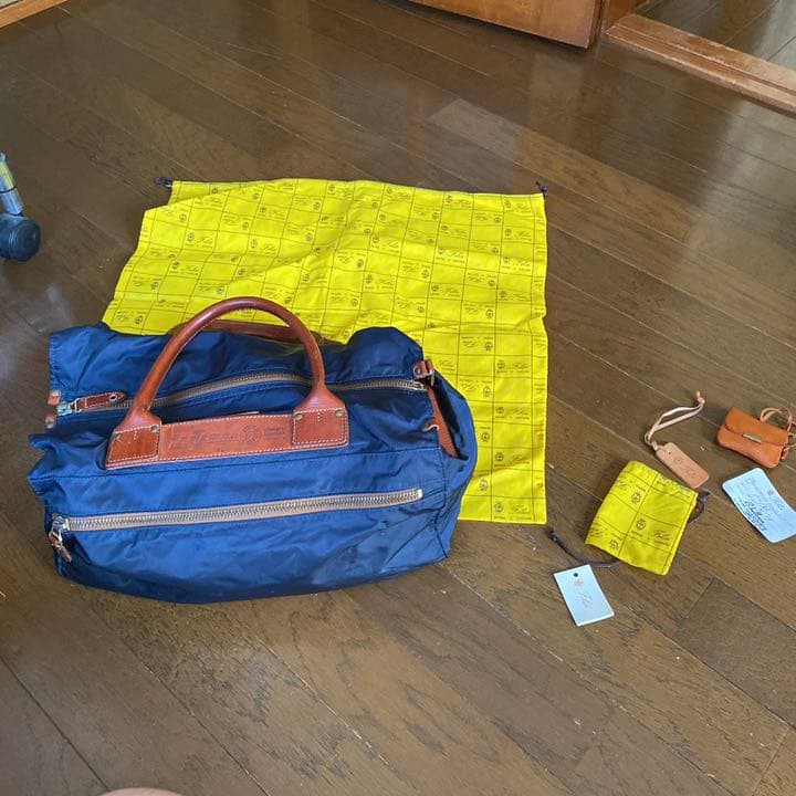 フェリージ　ボストンバッグ