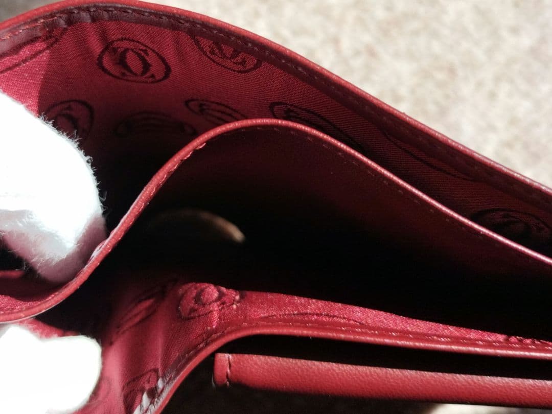 くまさん様　カルティエ　2つ折り財布　未使用ですが長期保管品です