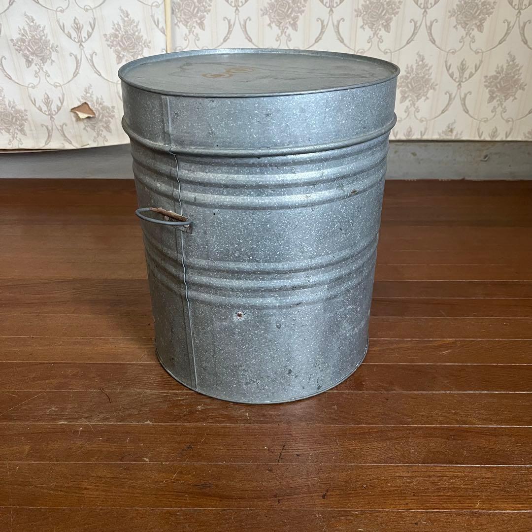 【アンティーク】蓋付き 持ち手付 ブリキ缶 バケツ ダストボックス 古道具
