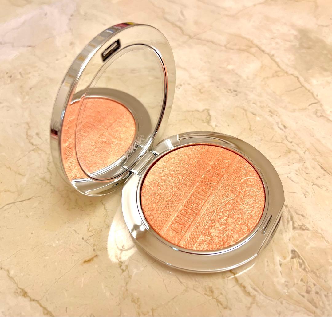 <新品・未使用> ディオールスキン フォーエヴァー グロウ ルミナイザー