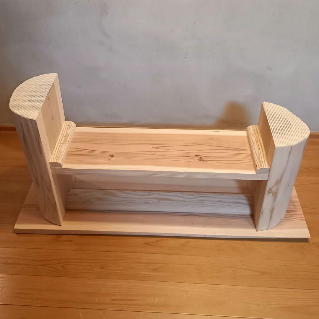 国産杉　無垢一枚板&丸太半割りログ脚　特注品脚高さ違い