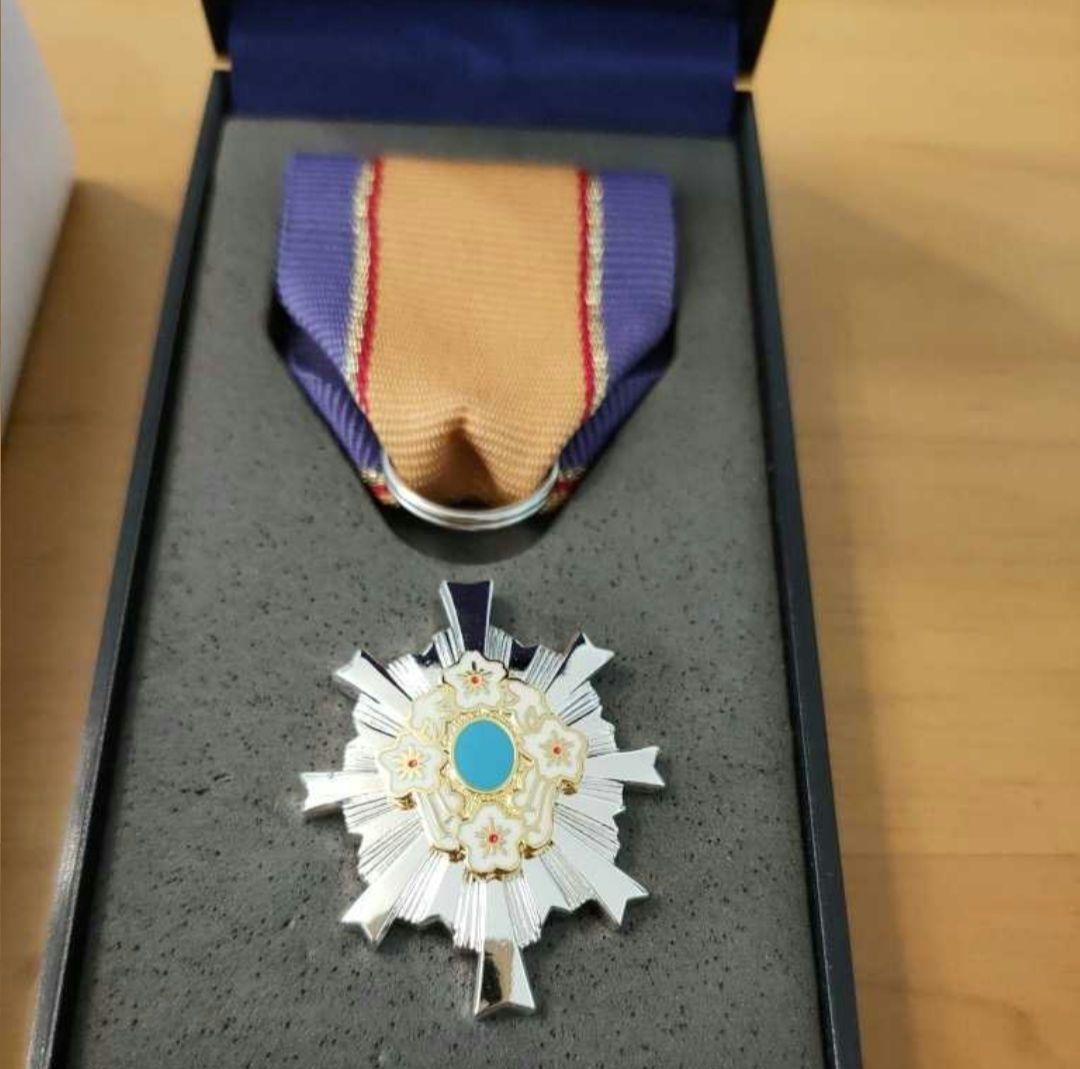 【激レア 極美品】第五級 防衛功労章 第15号賞詞 防衛記念章 現行タイプ 勲章