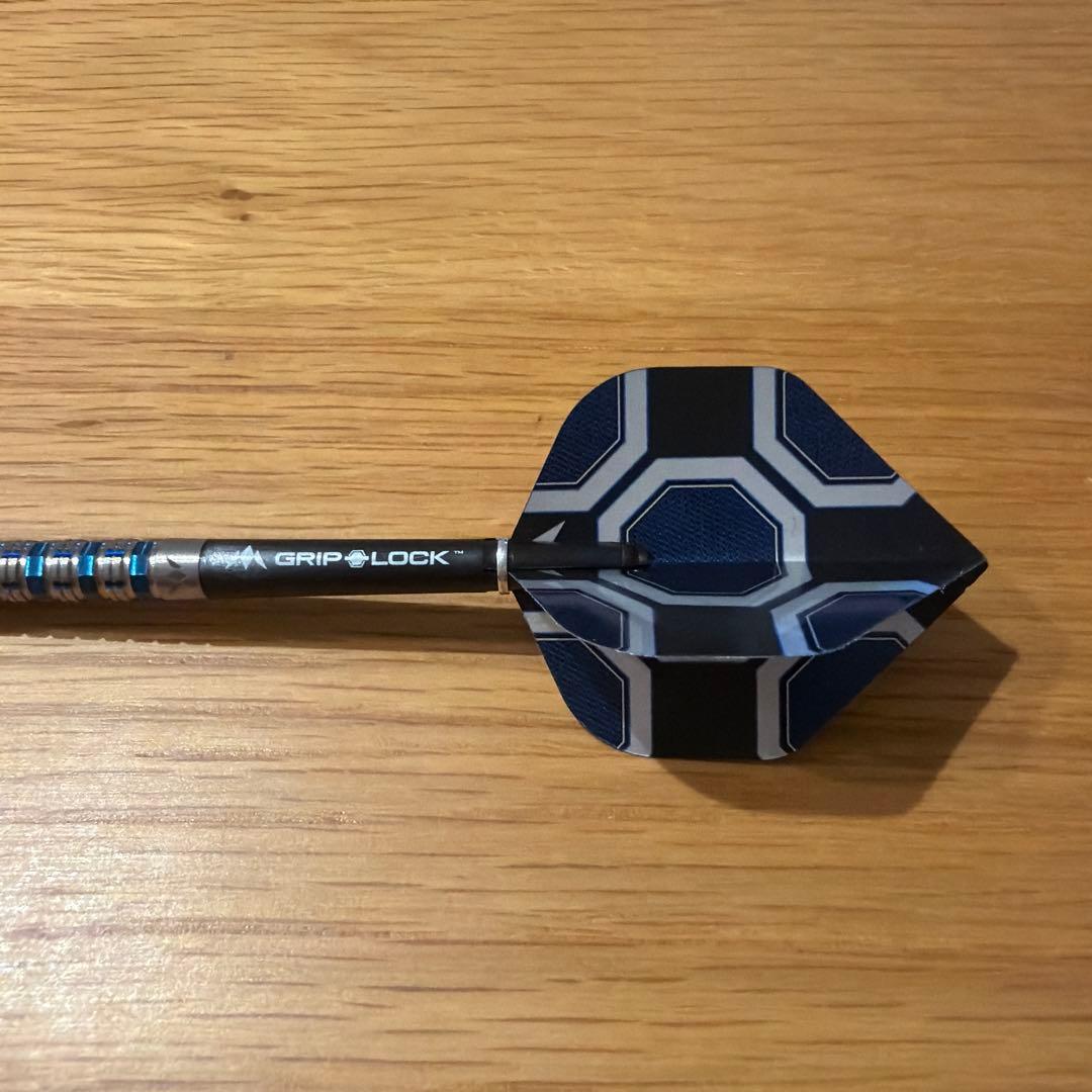 ダーツセット コンパクトケース付き