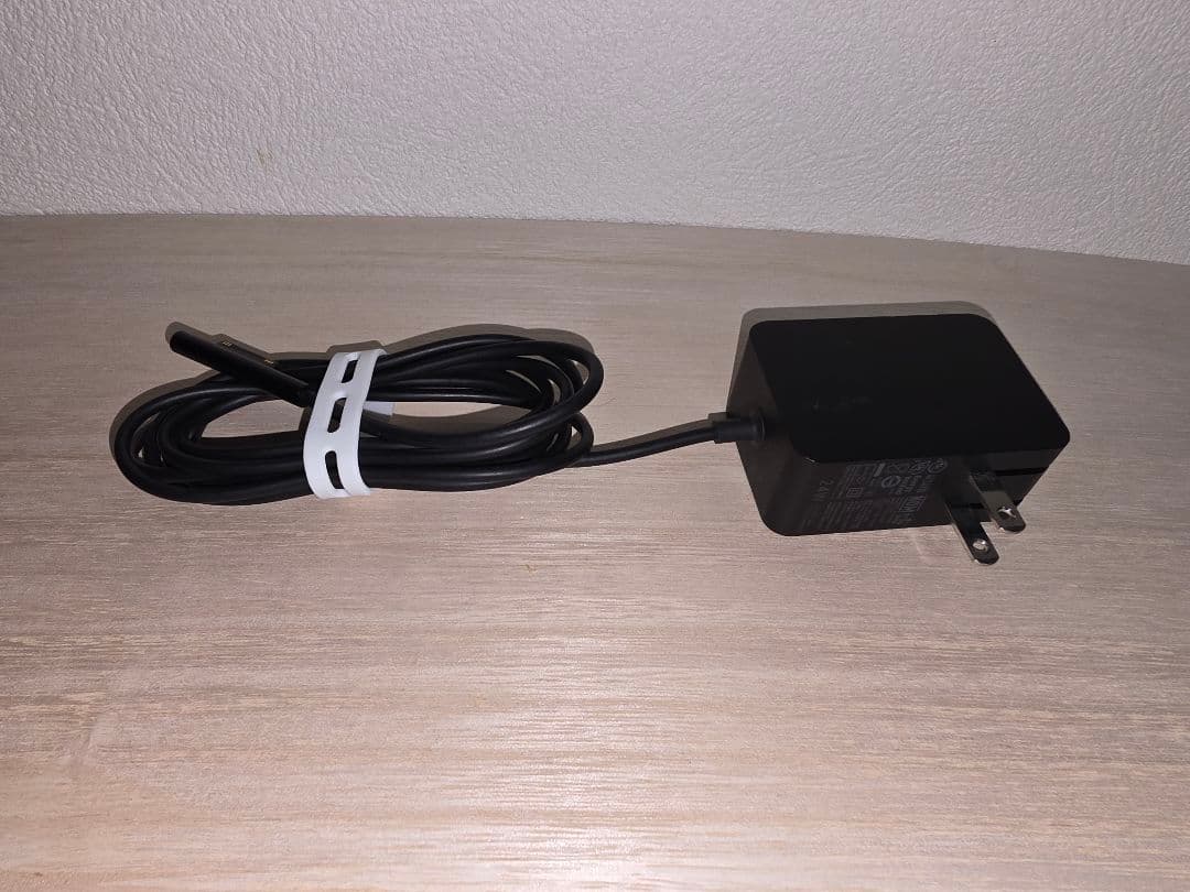 Microsoft Surface GO3＋充電器＋キーボード