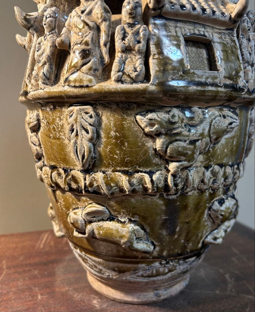 中国骨董　青磁神亭壺(せいじしんていこ) 漢緑釉　三国時代