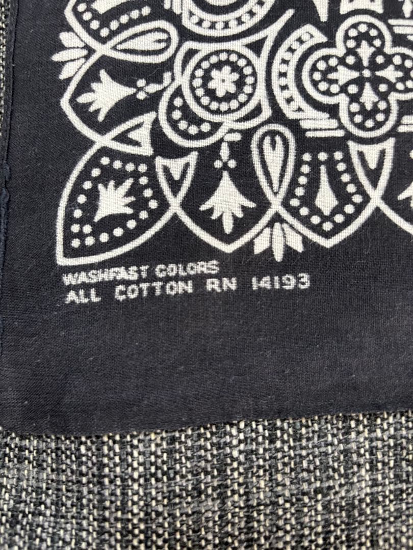 ヴィンテージバンダナ クロス柄 アイアンクロス　　60s ブラック