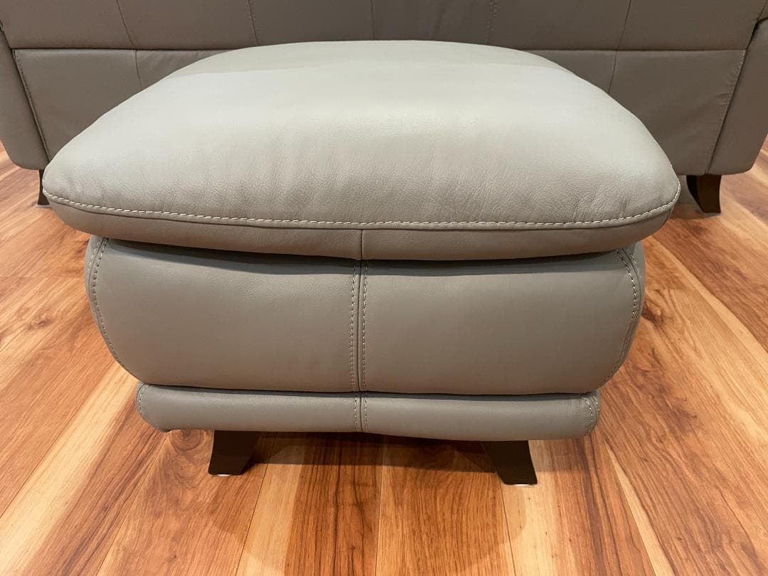 2024年購入　オースチン　IDC大塚家具　オットマン　スツール