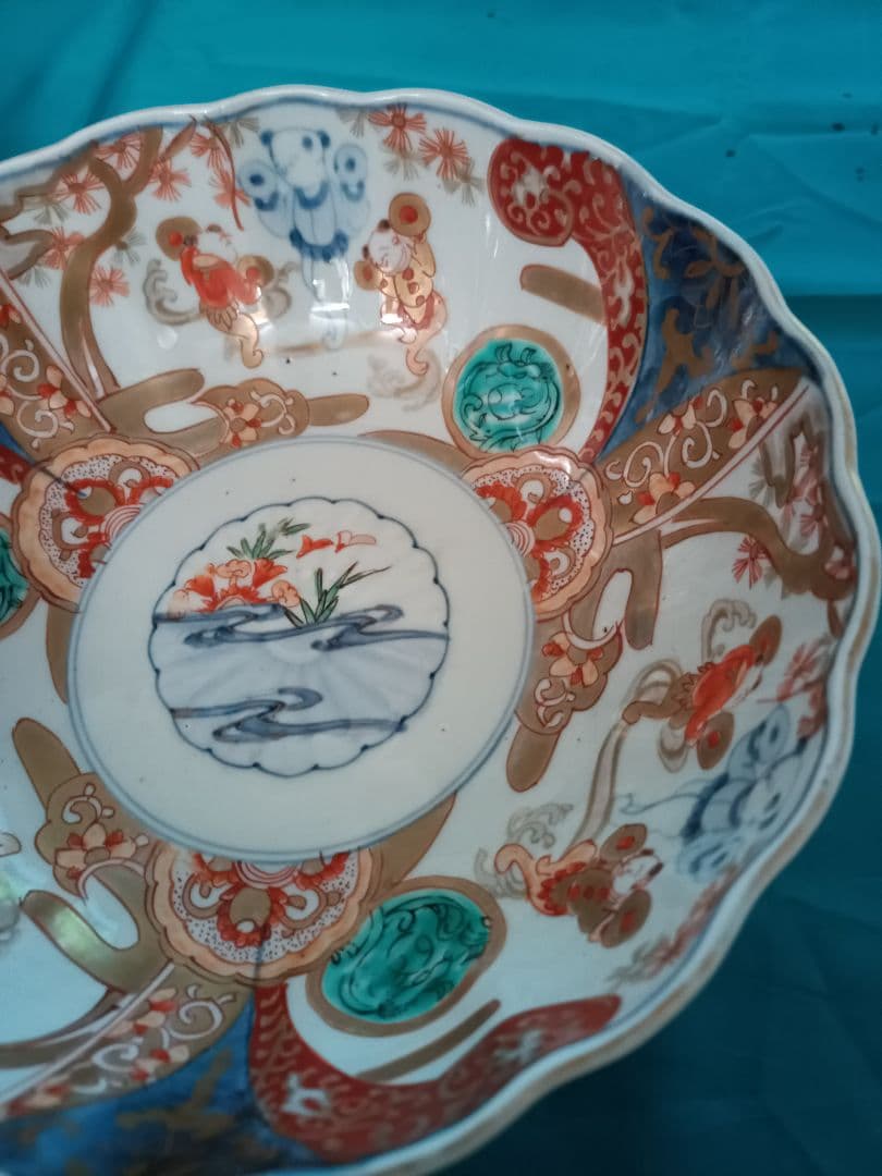 古伊万里　金彩染め付け　赤絵唐子人物絵　三つ鉢揃い　菓子鉢　美術品　江戸期