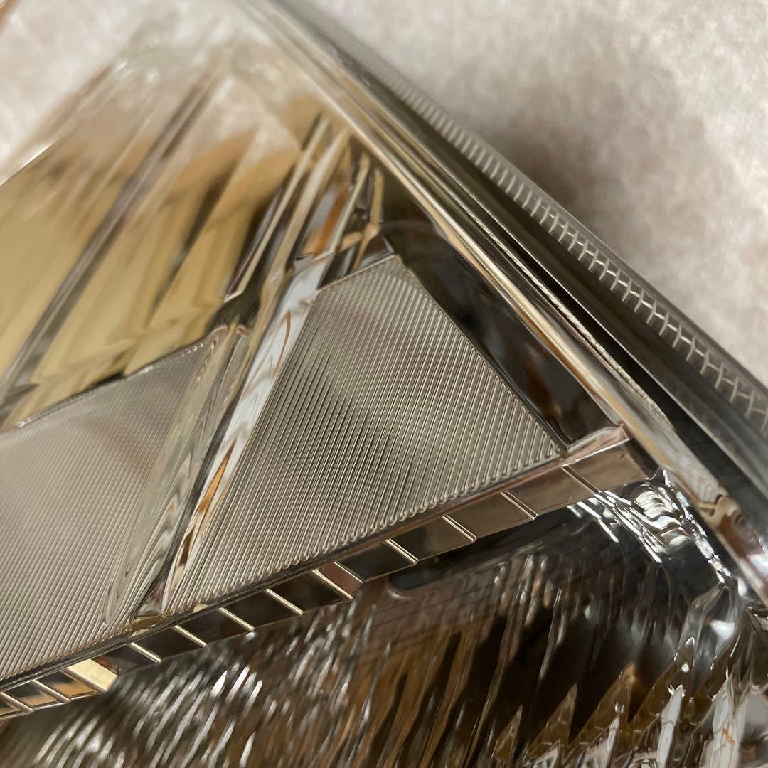 トヨタ純正プリウスα 左テールランプ　STANLEY47-46