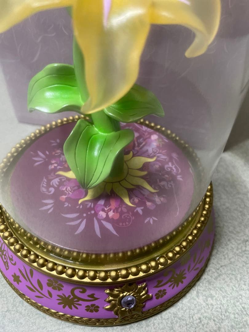 ラプンツェル　10周年　魔法の花　LEDライト　　ディズニーストア