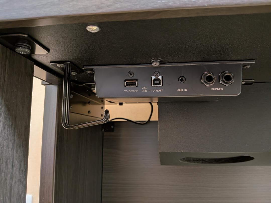 YAMAHA クラビノーバ CLP-675DW 上位モデル 送料込み