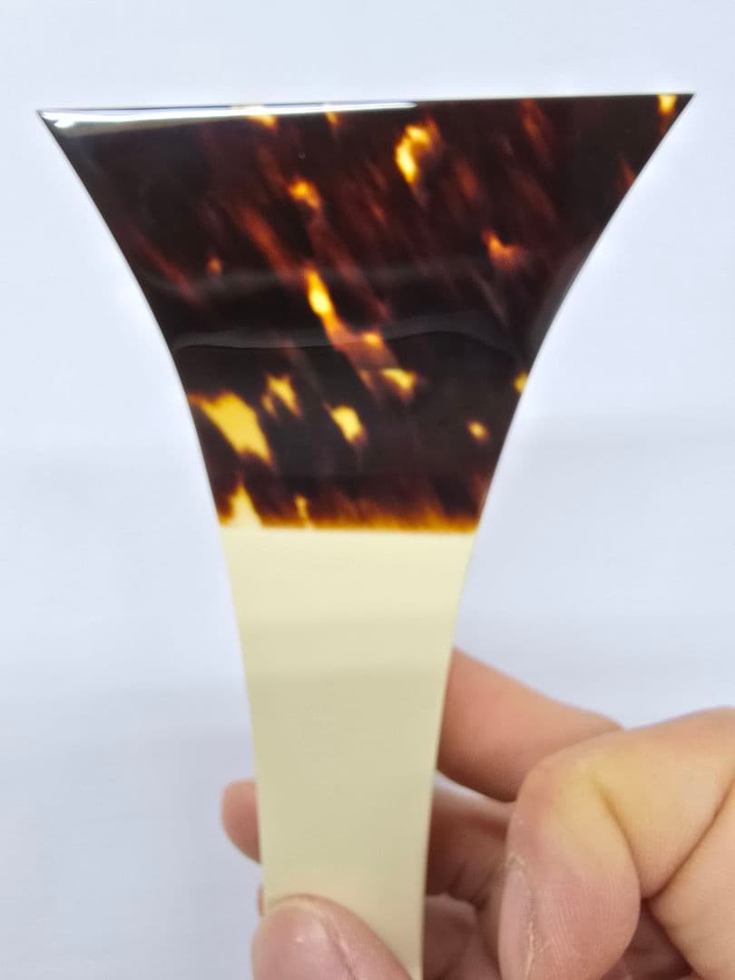 未使用　津軽三味線の鼈甲撥　持ち手プラ